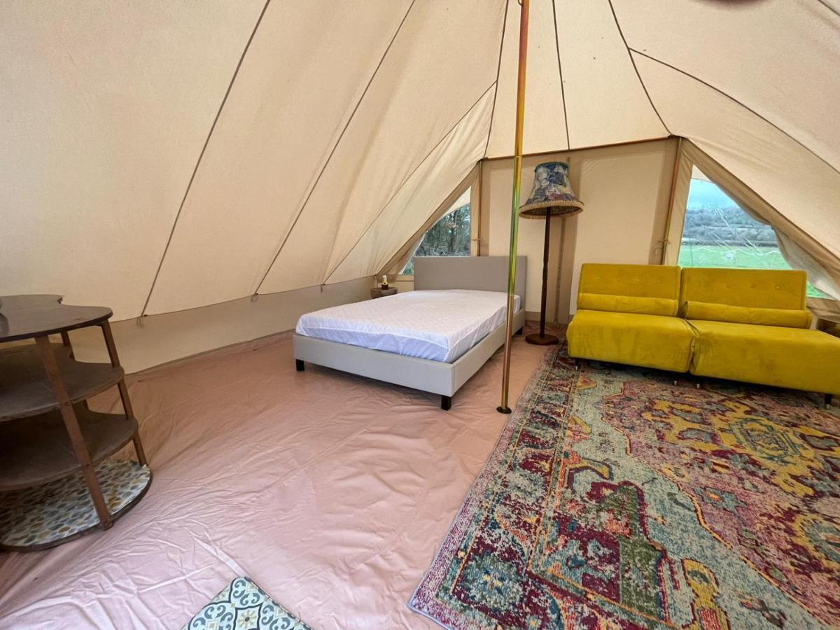 1 Glamping Tent With Kitchen & Electric On Small Family Campsite, No Bedding Supplied Нарберт Экстерьер фото
